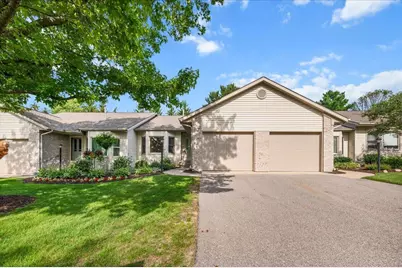 2506 Falcon Pointe Drive NW #70, Grand Rapids, MI 49534 - Photo 2