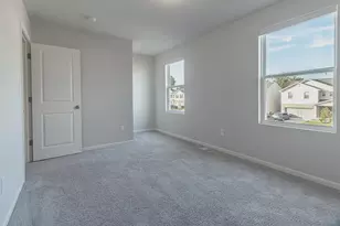 1643 Golfview Dr, Ypsilanti, MI 48198 - Photo 36