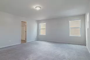 1643 Golfview Dr, Ypsilanti, MI 48198 - Photo 40