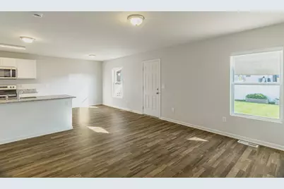 1643 Golfview Drive, Ypsilanti, MI 48198 - Photo 14