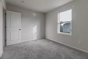 1643 Golfview Dr, Ypsilanti, MI 48198 - Photo 30