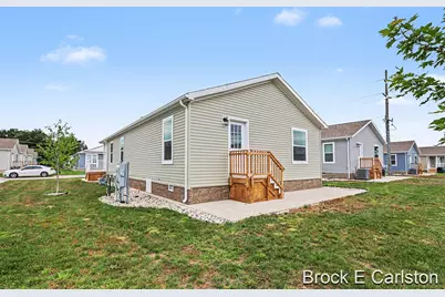 1283 E Ellis Road #28, Norton Shores, MI 49441 - Photo 12
