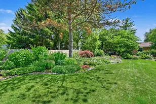 1946 Radcliff Ave SE, Grand Rapids, MI 49506 - Photo 32