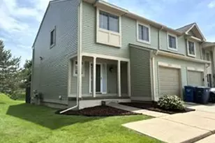 671 Liberty Pointe Dr, Ann Arbor, MI 48103 - Photo 2