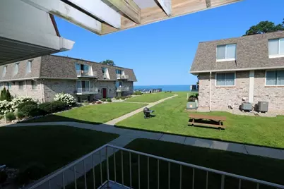 3622 Lakeshore Drive #8, Saint Joseph, MI 49085 - Photo 10
