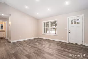 877 Amity Ave, Muskegon, MI 49442 - Photo 6