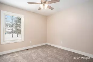 877 Amity Ave, Muskegon, MI 49442 - Photo 18