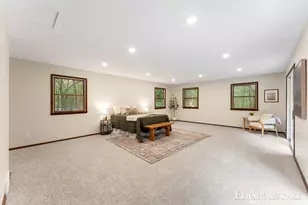 1160 Scenic Dr, Muskegon, MI 49445 - Photo 20