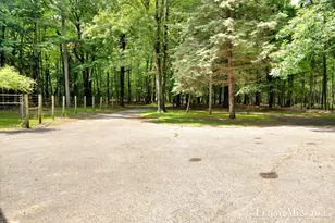 1160 Scenic Dr, Muskegon, MI 49445 - Photo 52