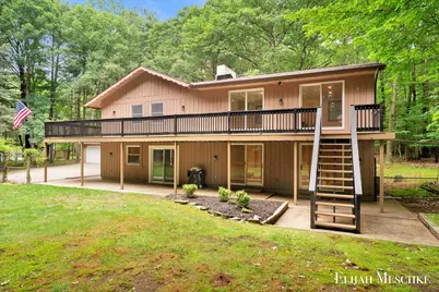 1160 Scenic Drive, Muskegon, MI 49445 - Photo 4
