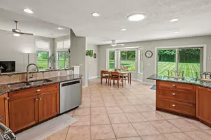 2258 Woodview Ln, Ann Arbor, MI 48108 - Photo 8