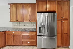 2258 Woodview Ln, Ann Arbor, MI 48108 - Photo 10