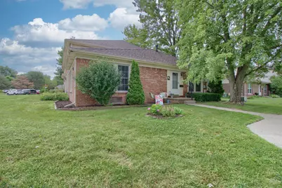 44507 N Umberland Circle, Canton, MI 48187 - Photo 2