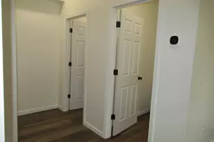 598 W Michigan Ave, Battle Creek, MI 49037 - Photo 8