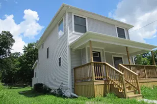 598 W Michigan Ave, Battle Creek, MI 49037 - Photo 2