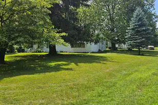 2335 N 33rd St, Galesburg, MI 49053 - Photo 2