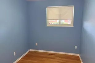 15435 Bainbridge St, Livonia, MI 48154 - Photo 8