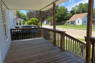 1422 E Granet Ave, Hazel Park, MI 48030 - Photo 2