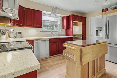 515 E Pine Street, Fremont, MI 49412 - Photo 4