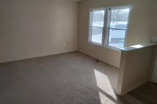23402 Cranbrooke Dr, Novi, MI 48375 - Photo 2