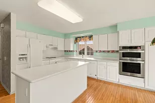 39728 Dun Rovin Dr, Northville, MI 48168 - Photo 6