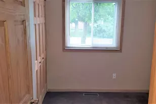 640 Calder St, Ypsilanti, MI 48198 - Photo 6