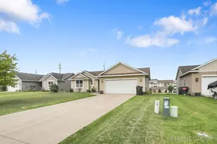 3729 Hickoryrow Ct, Holland, MI 49424 - Photo 1