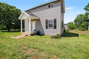 910 W Bradshaw Rd, Scottville, MI 49454 - Photo 6