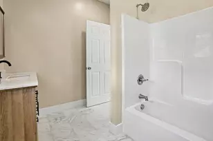 910 W Bradshaw Rd, Scottville, MI 49454 - Photo 28