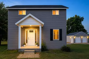 910 W Bradshaw Rd, Scottville, MI 49454 - Photo 2
