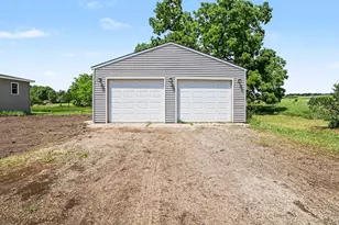 910 W Bradshaw Rd, Scottville, MI 49454 - Photo 32
