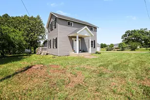 910 W Bradshaw Rd, Scottville, MI 49454 - Photo 4