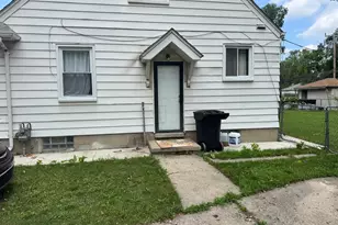 6388 NW Montrose Street NW, Detroit, MI 48228 - Photo 2