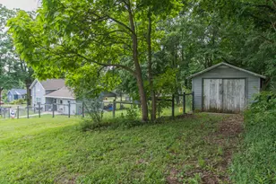 529 Clinton St, Marshall, MI 49068 - Photo 8