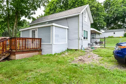 529 Clinton Street, Marshall, MI 49068 - Photo 2