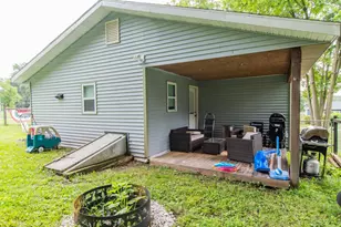 529 Clinton St, Marshall, MI 49068 - Photo 10