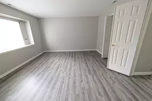 22063 Fairlane Blvd, Woodhaven, MI 48183 - Photo 10