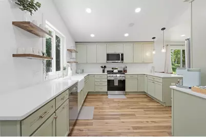 5912 Madison Street, Coloma, MI 49038 - Photo 12