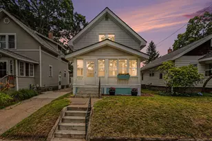326 Dean St NE, Grand Rapids, MI 49505 - Photo 2