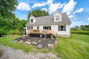 6463 Maple Lane Rd, Rives Junction, MI 49277 - Photo 2