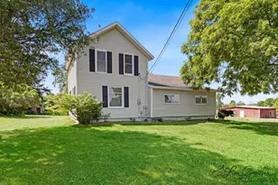 6621 Tamarack Rd, Lakeview, MI 48850 - Photo 2