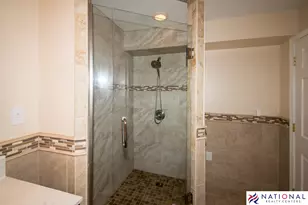 37709 Glengrove Dr, Farmington, MI 48331 - Photo 46