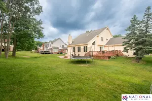 37709 Glengrove Dr, Farmington, MI 48331 - Photo 2