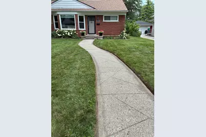 31180 E Rutland Street, Beverly Hills, MI 48025 - Photo 2