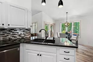 9064 Nature Way, Kalamazoo, MI 49009 - Photo 8