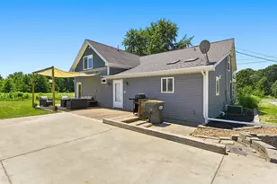 2719 S Cleveland Ave, Saint Joseph, MI 49085 - Photo 22
