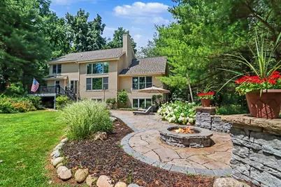 8203 Barony Point, Mattawan, MI 49071 - Photo 2