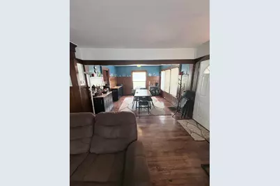 1021 Carl Breeding Way, Jackson, MI 49203 - Photo 10