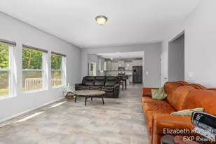 5951 S Sheridan Dr, Muskegon, MI 49444 - Photo 6