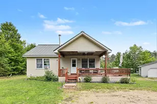 253 S Pine Tree Ln, Beulah, MI 49617 - Photo 1